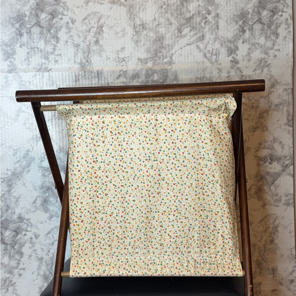 Yarn/Sewing/Fabric Wood Caddy/Holder - Off white Multi Floral Print